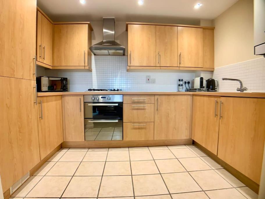 Central Retford 2 Bed Quiet Apartment With Parking Exteriör bild