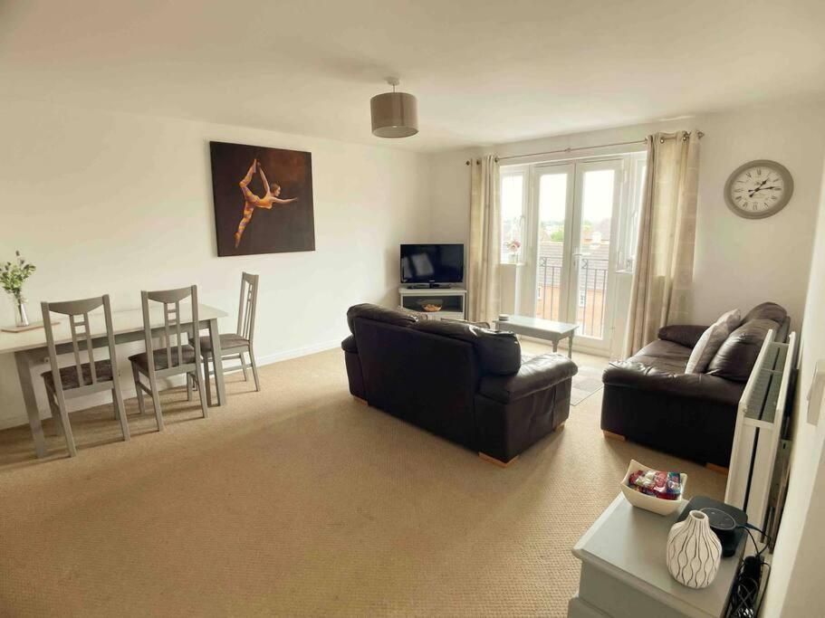 Central Retford 2 Bed Quiet Apartment With Parking Exteriör bild